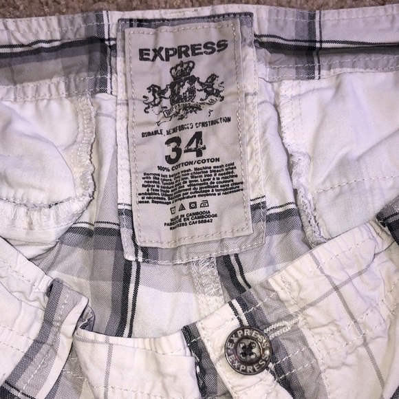 12 Men’s Express Shorts white gray 34 - Picture 4 of 4